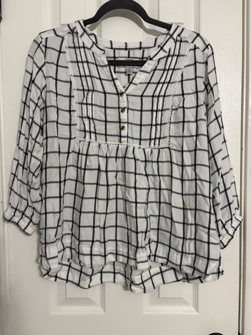 Wrangler White Windowpane Plaid Peasant Top